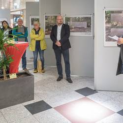 Eröffnung der Ausstellung "Erinnern - gestern, heute, morgen" im Leine-Center Laatzen