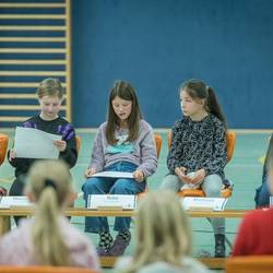 50 Schülerinnen und Schüler der Grundschulen Ingeln-Oesselse und Grasdorf beteiligen sich am Projekt Kinderrat