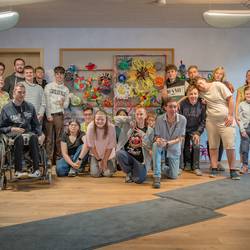 Schülerinnen und Schüler der Freien Martinssschule in Laatzen beschäftigen sich im Projekt "Die Sprache der Blumen" mit Vielfalt und Gemeinschaft.